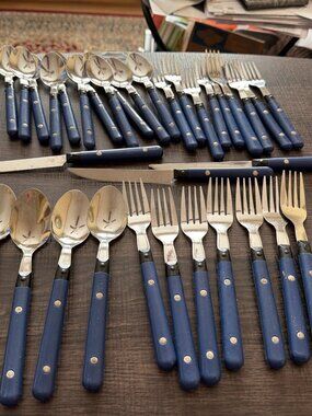 44 pc. Blue Plastic Handle Casual FLATWARE Vintage-Excellent Condition Fast Ship